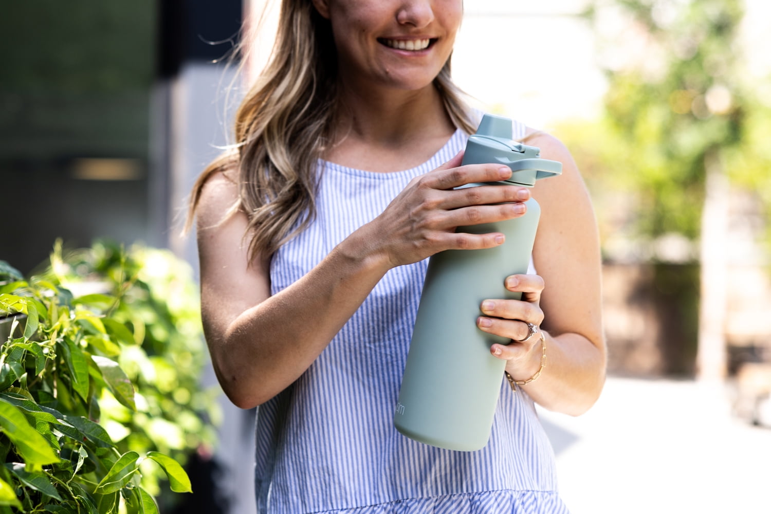 Simple Modern 48 fl oz Reusable Tritan Summit Water Bottle with Silicone Straw Lid|Seaglass Sage IOJC