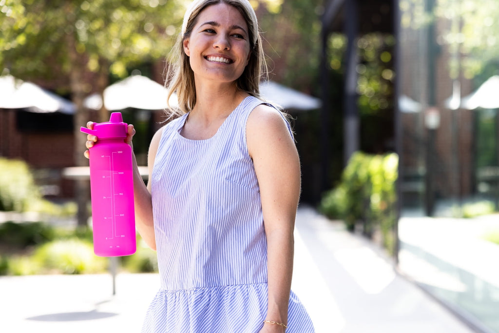 Simple Modern 48 fl oz Reusable Tritan Summit Water Bottle with Silicone Straw Lid|Raspberry Vibes QHG9